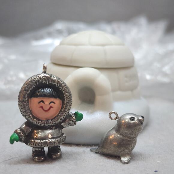 2000 Hallmark Keepsake Ornament FROSTY FRIENDS -‎ NIB - Picture 1 of 4